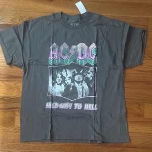 AC/DC graphic tee, size L never worn